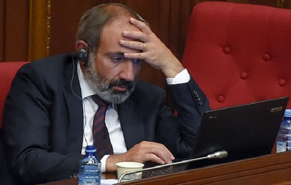 Ermenistan Başbakanı Nikol Pashinyan istifa etti.