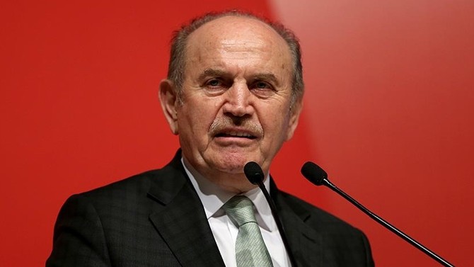 İstanbul Büyükşehir Belediye Başkanı Kadir Topbaş, istifa etti.