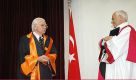 Prof. Gazi Yaşargil’e Yeditepe Üniversitesi Tıp Fakültesi tarafından Fahri Profesörlük ve Doktora Unvanı verildi.